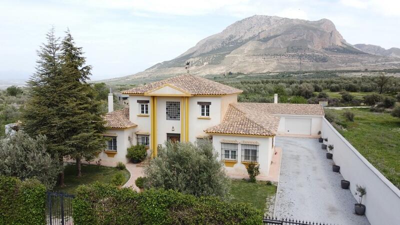 4 bedroom Country House for sale