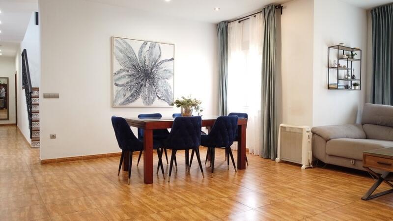 4 bedroom Country House for sale