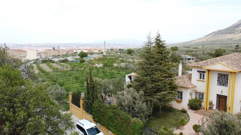 4 bedroom Country House for sale