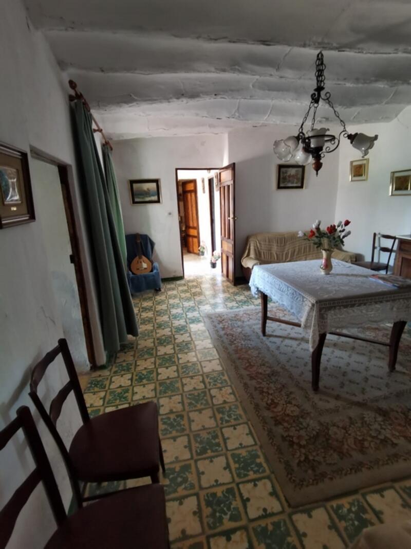 4 Schlafzimmer Landhaus zu verkaufen