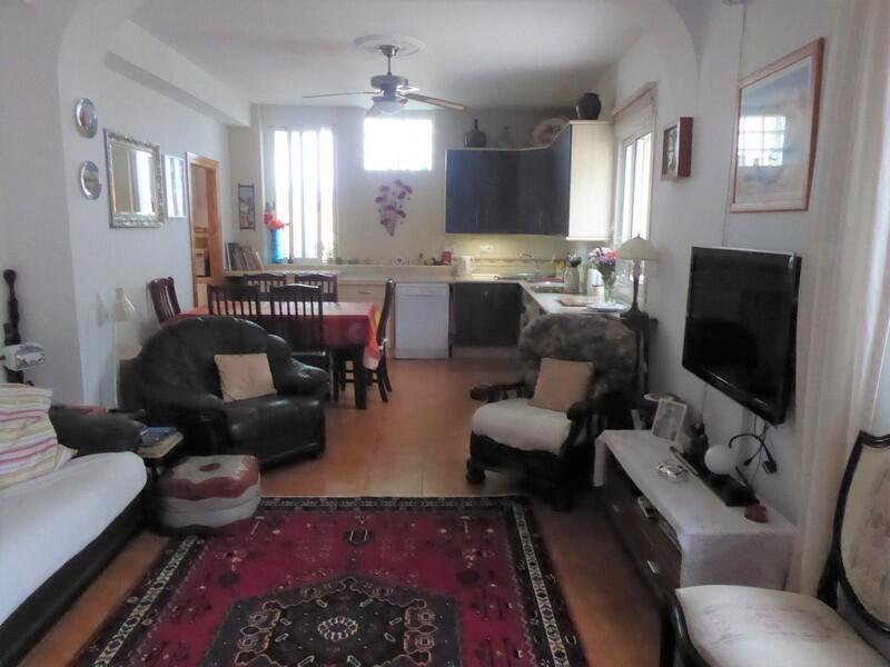 4 bedroom Country House for sale