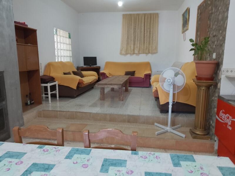 6 bedroom Country House for sale