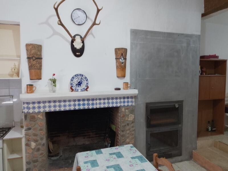 6 bedroom Country House for sale
