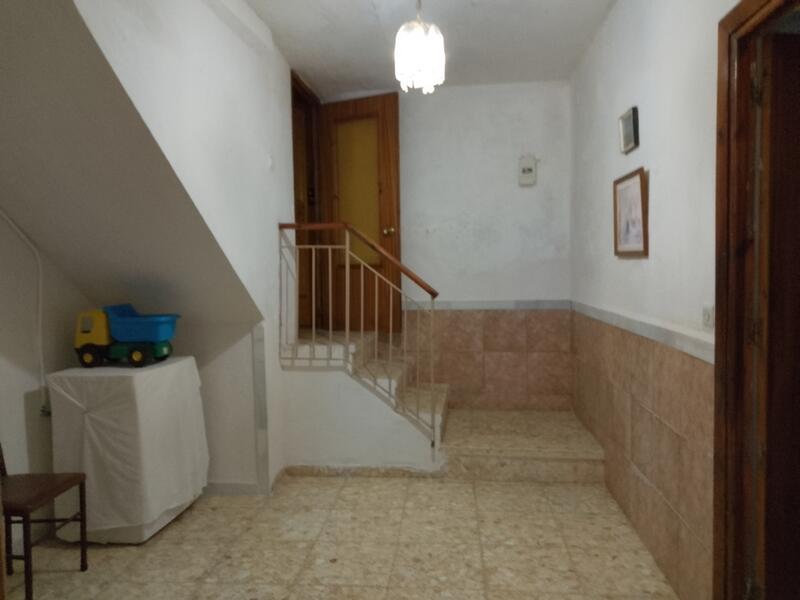 6 bedroom Country House for sale