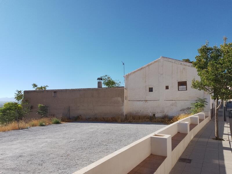 6 bedroom Country House for sale