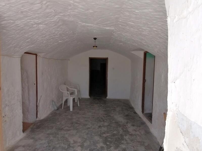 15 bedroom Cave House for sale