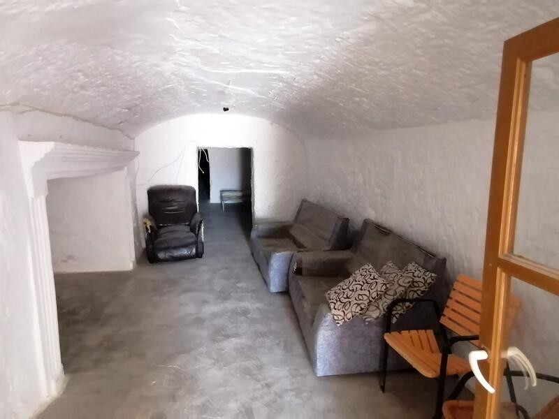 15 bedroom Cave House for sale