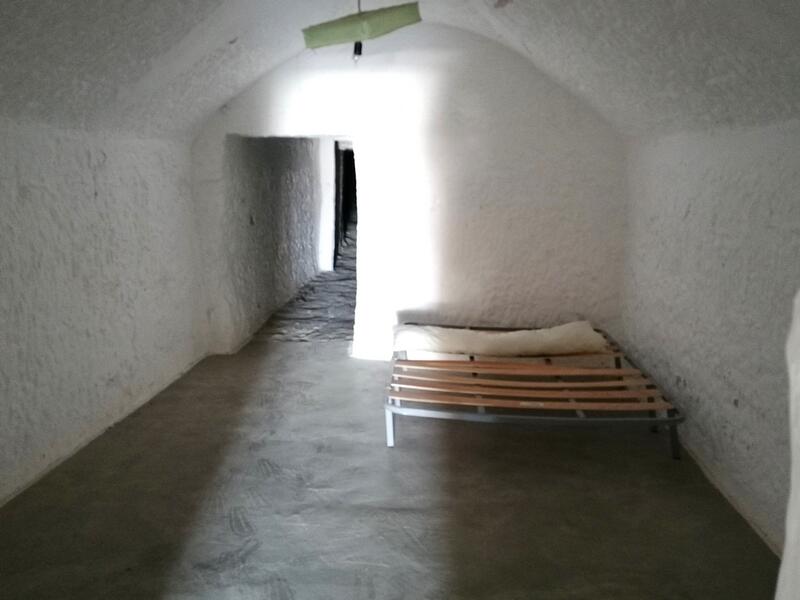 15 bedroom Cave House for sale