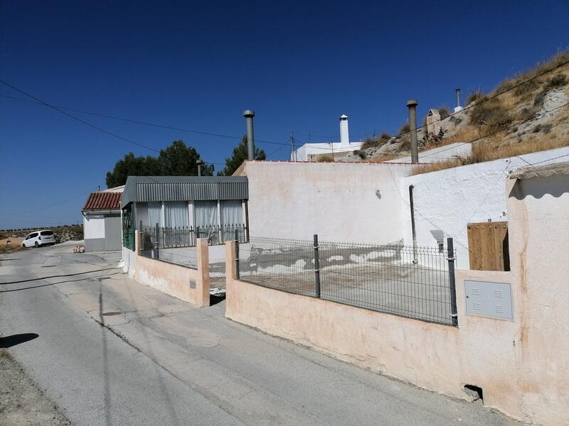 15 bedroom Cave House for sale