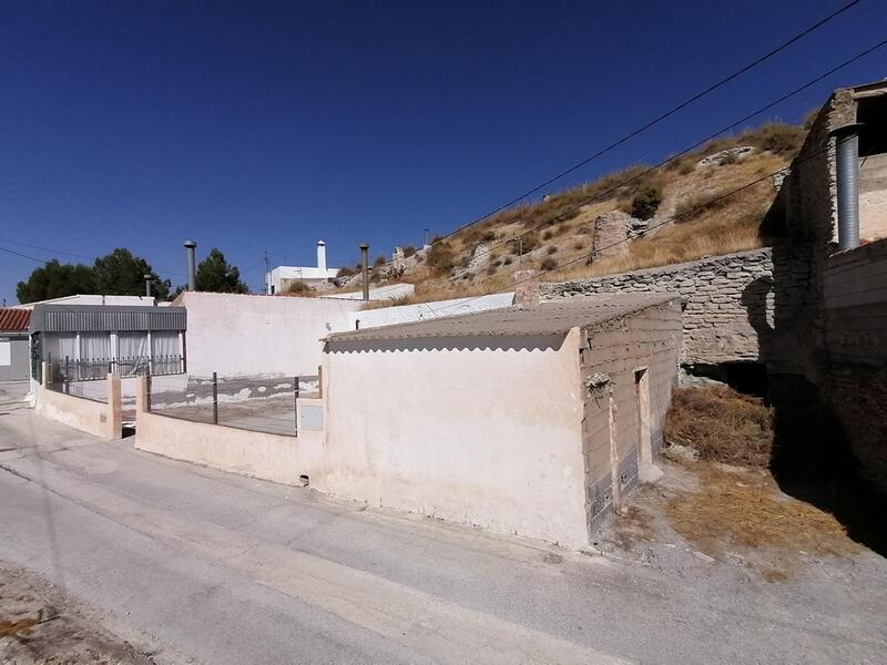 15 bedroom Cave House for sale