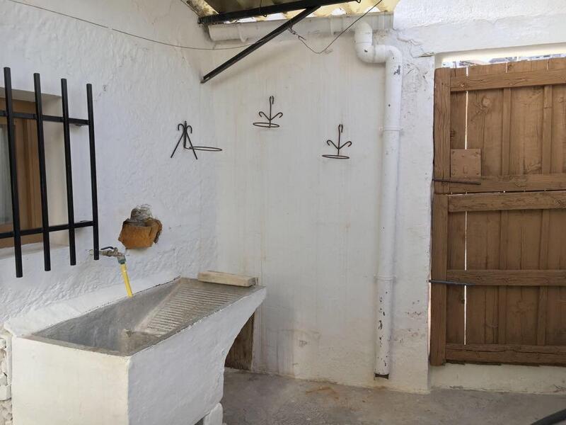 4 bedroom Cave House for sale 4 bedroom Cave House for sale