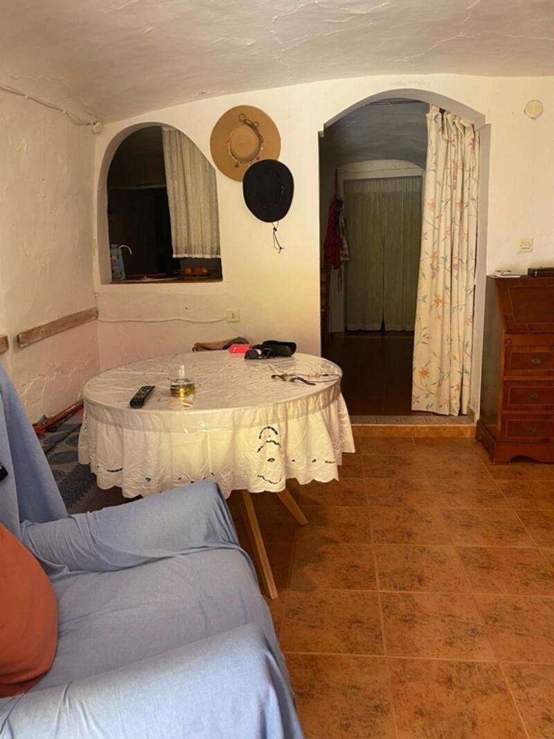 4 bedroom Cave House for sale