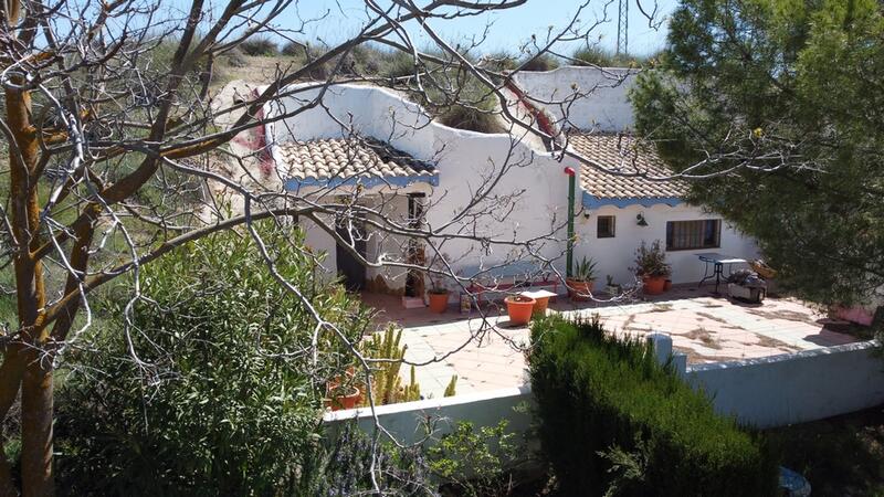 Cave House for sale in Cuevas del Campo, Granada