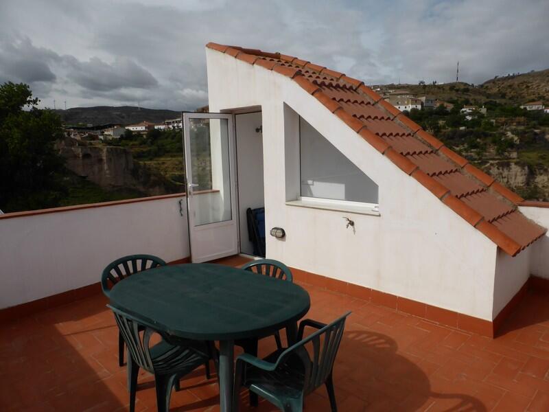 1 bedroom Country House for sale 1 bedroom Country House for sale