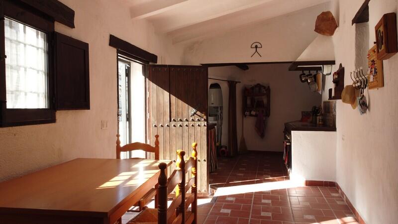 3 slaapkamer Grotwoning Te koop