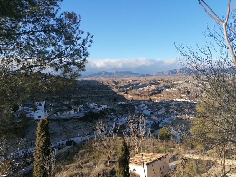 3 soveværelse Grottehus til salg 3 soveværelse Grottehus til salg