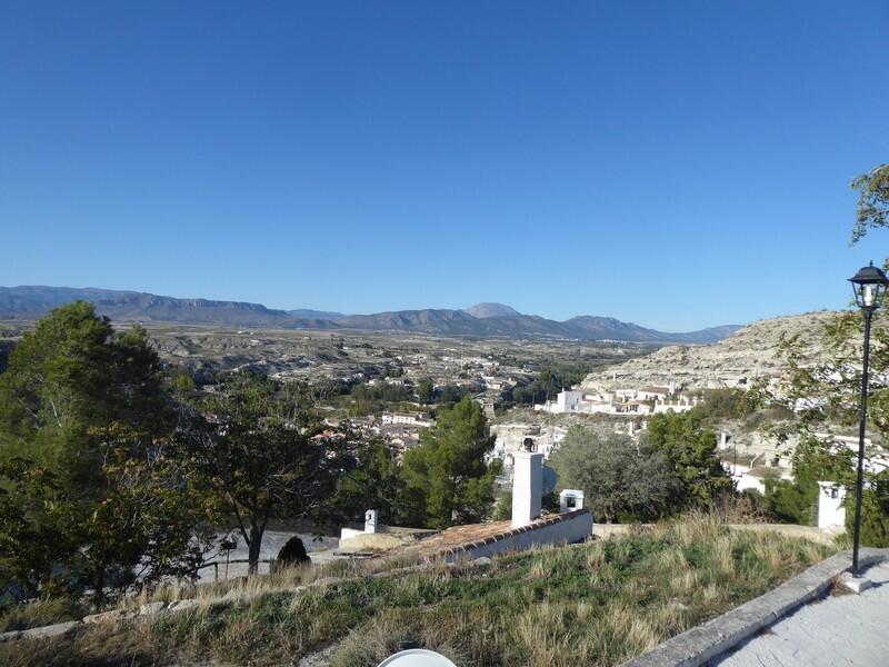 3 soveværelse Grottehus til salg 3 soveværelse Grottehus til salg