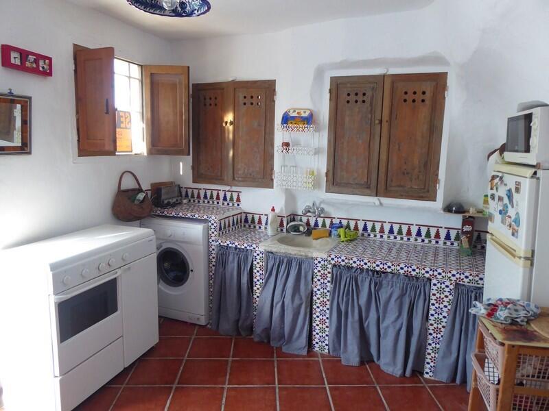 3 soveværelse Grottehus til salg 3 soveværelse Grottehus til salg