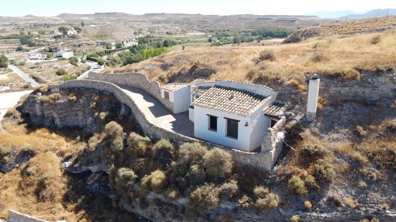 2 sovrum Grottahus till salu