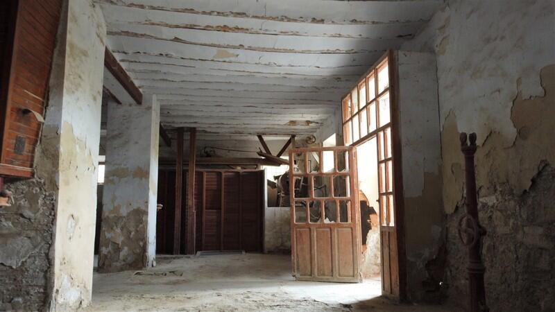 8 bedroom Country House for sale