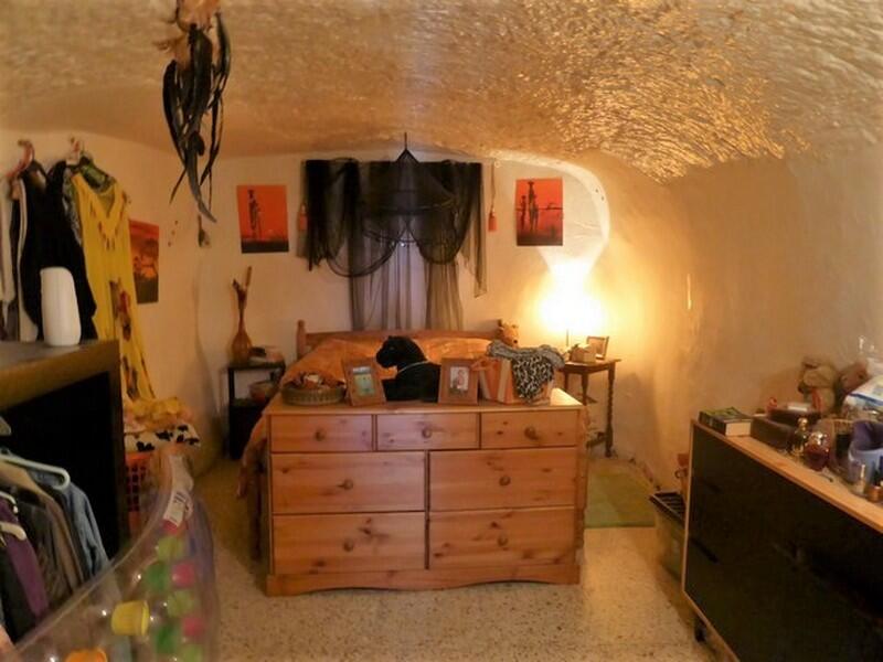 3 bedroom Cave House for sale