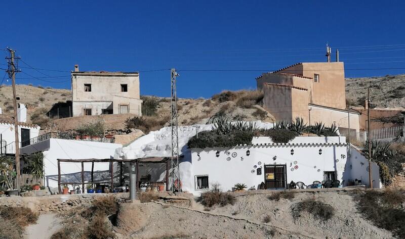 3 bedroom Cave House for sale