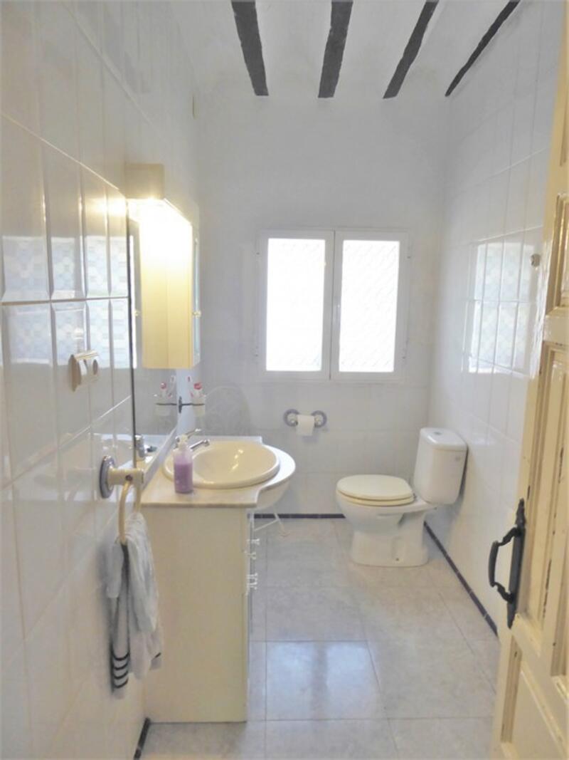 5 bedroom Country House for sale