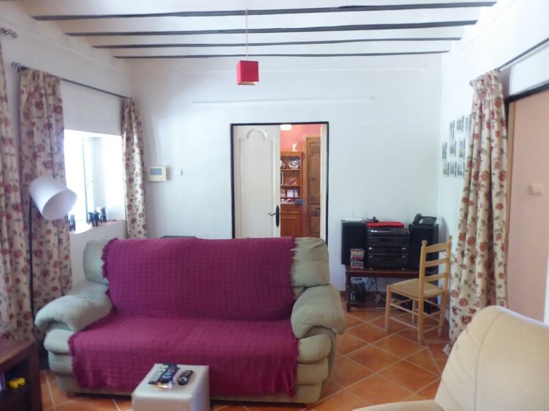 5 bedroom Country House for sale