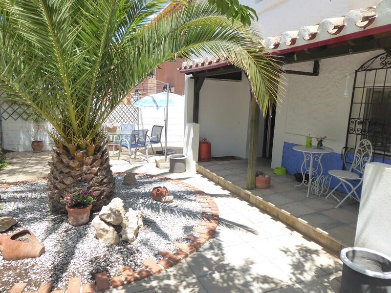 5 bedroom Country House for sale