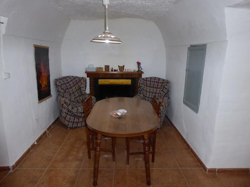 7 soveværelse Grottehus til salg 7 soveværelse Grottehus til salg