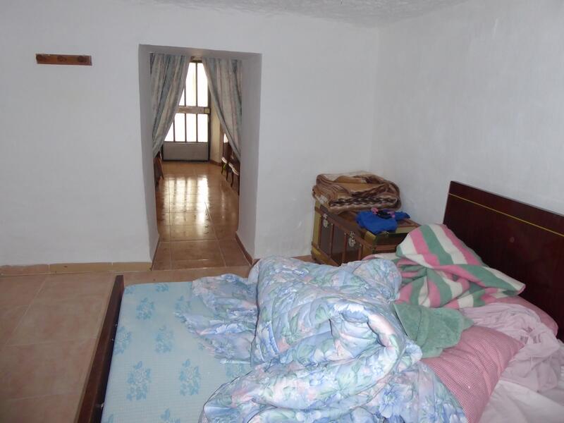 7 soveværelse Grottehus til salg 7 soveværelse Grottehus til salg