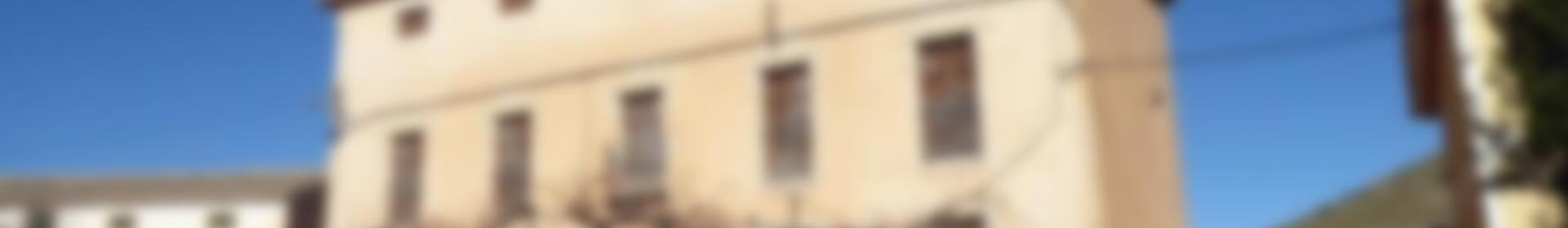 9 Cuarto Casa de Campo en venta