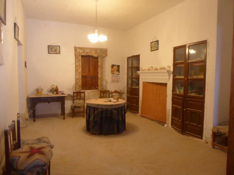 9 Cuarto Casa de Campo en venta