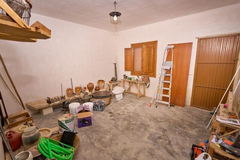 5 Schlafzimmer Landhaus zu verkaufen