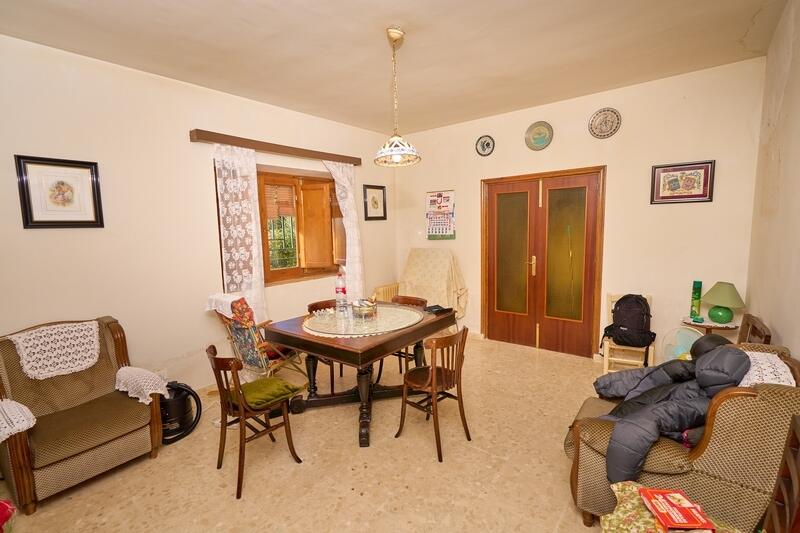 5 Schlafzimmer Landhaus zu verkaufen