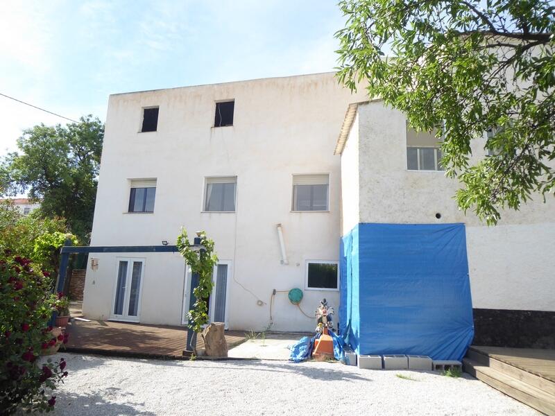 7 soveværelse Landsted til salg