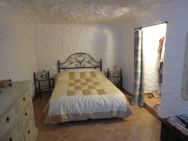 3 soveværelse Grottehus til salg