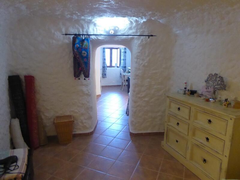 3 soveværelse Grottehus til salg