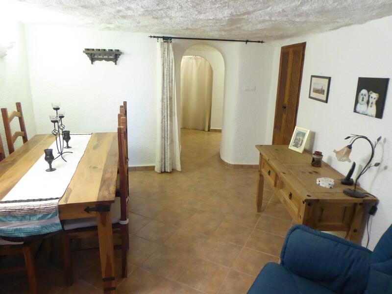 3 soveværelse Grottehus til salg