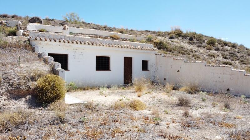 2 soveværelse Grottehus til salg