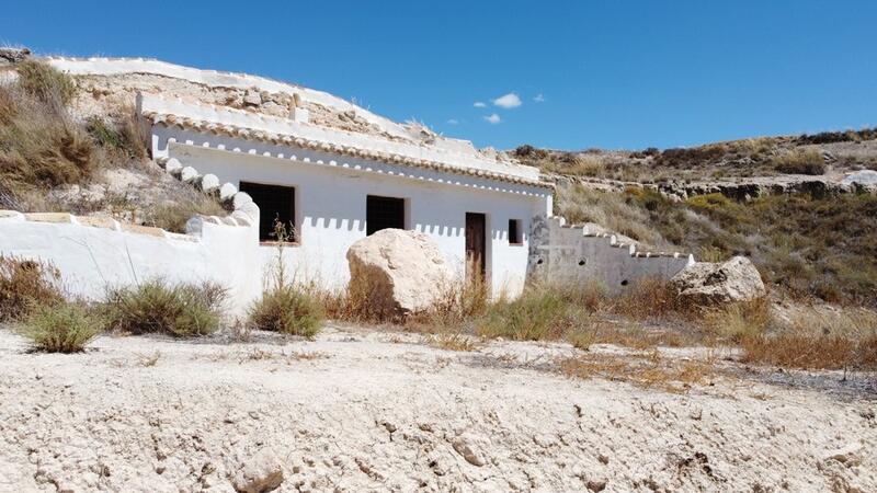 2 soveværelse Grottehus til salg