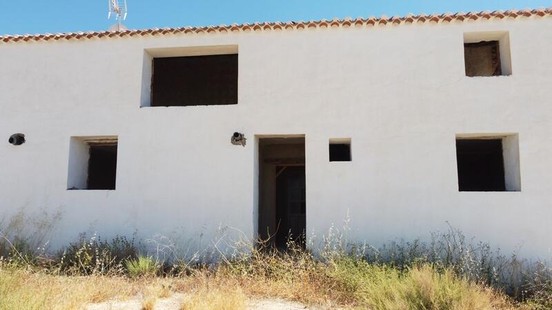 3 bedroom Country House for sale