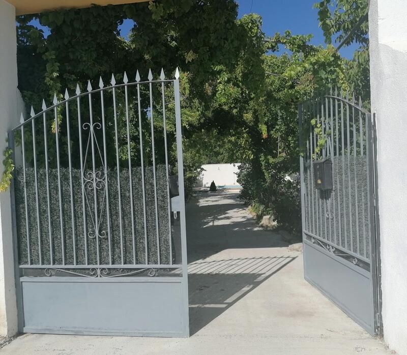 6 bedroom Country House for sale