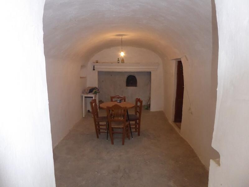 5 bedroom Cave House for sale