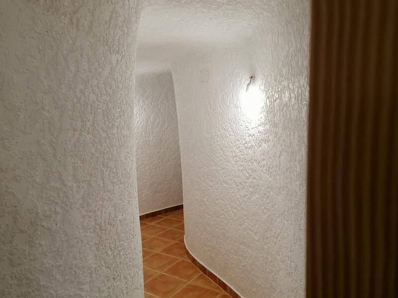 5 bedroom Cave House for sale