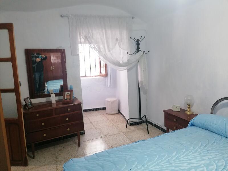 4 bedroom Cave House for sale