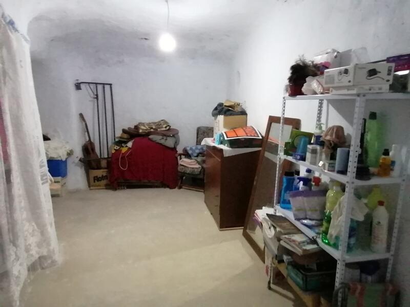 4 bedroom Cave House for sale