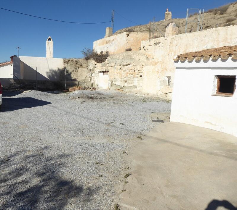 3 soverom Grottehuset til salgs