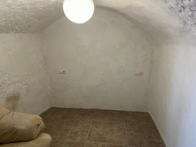 2 soverom Grottehuset til salgs