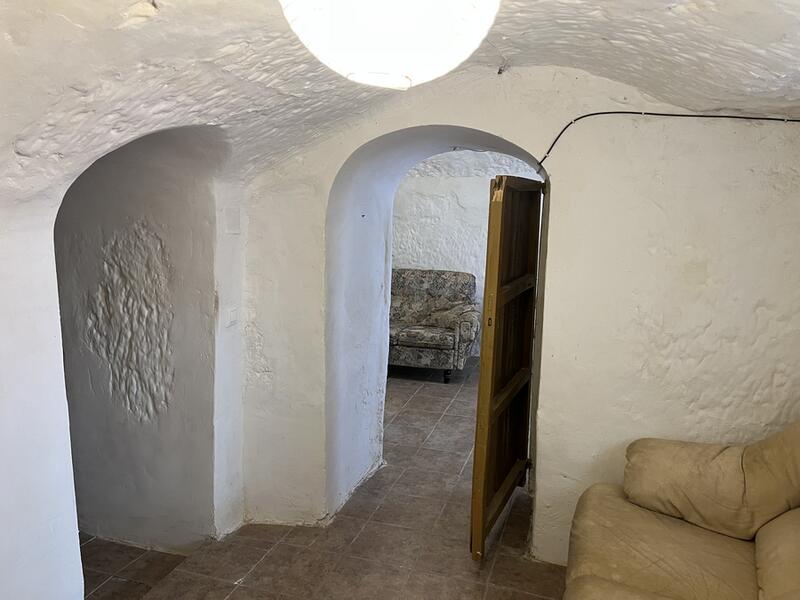 2 soverom Grottehuset til salgs